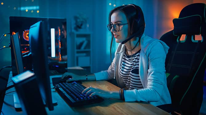 From Life Quotes to Online Games: Why People Look for Signs Before Acting